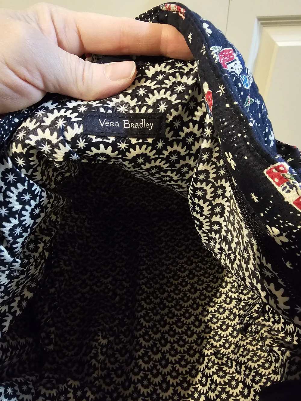 Vera Bradley XL Quilted Navy Floral Bird Tote Bag